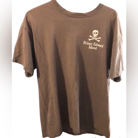 Prince Edward Island T-shirt  “ Pirate Obituaries” Large - Picture 2 of 11